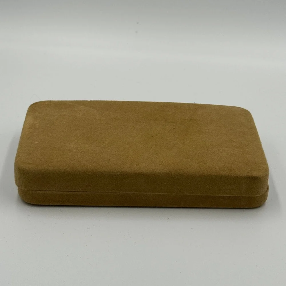Vintage Small Tan Clamshell‎ Jewelry Gift Box Presentation Case 7